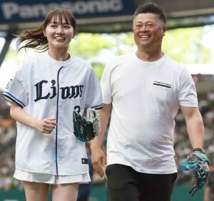 細川愛倫父親始球式