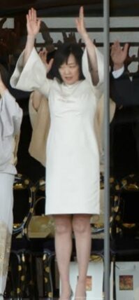安倍昭恵即位の礼ドレス