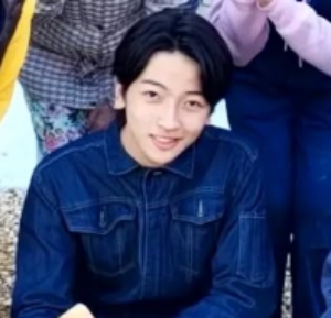 財前直見長男凛太郎写真