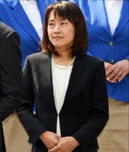 鈴木直道妻麻奈美