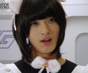 横浜流星メイドコスプレに中央線