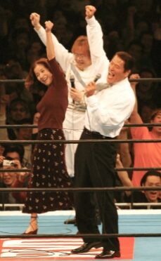 倍賞美津子共演リング