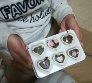泉健太の次女が作ったチョコレート