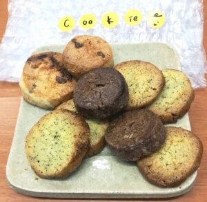 泉健太長女が作ったクッキー