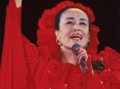 美空ひばり息子養子見出し