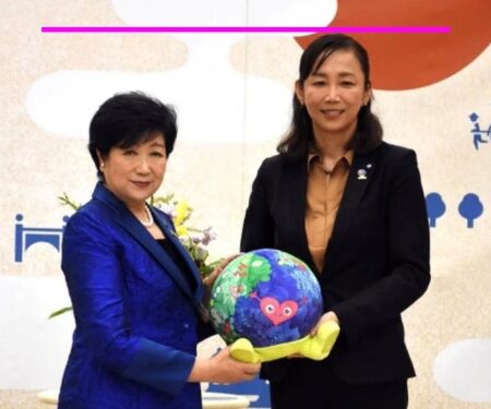 原沢敦美と小池百合子